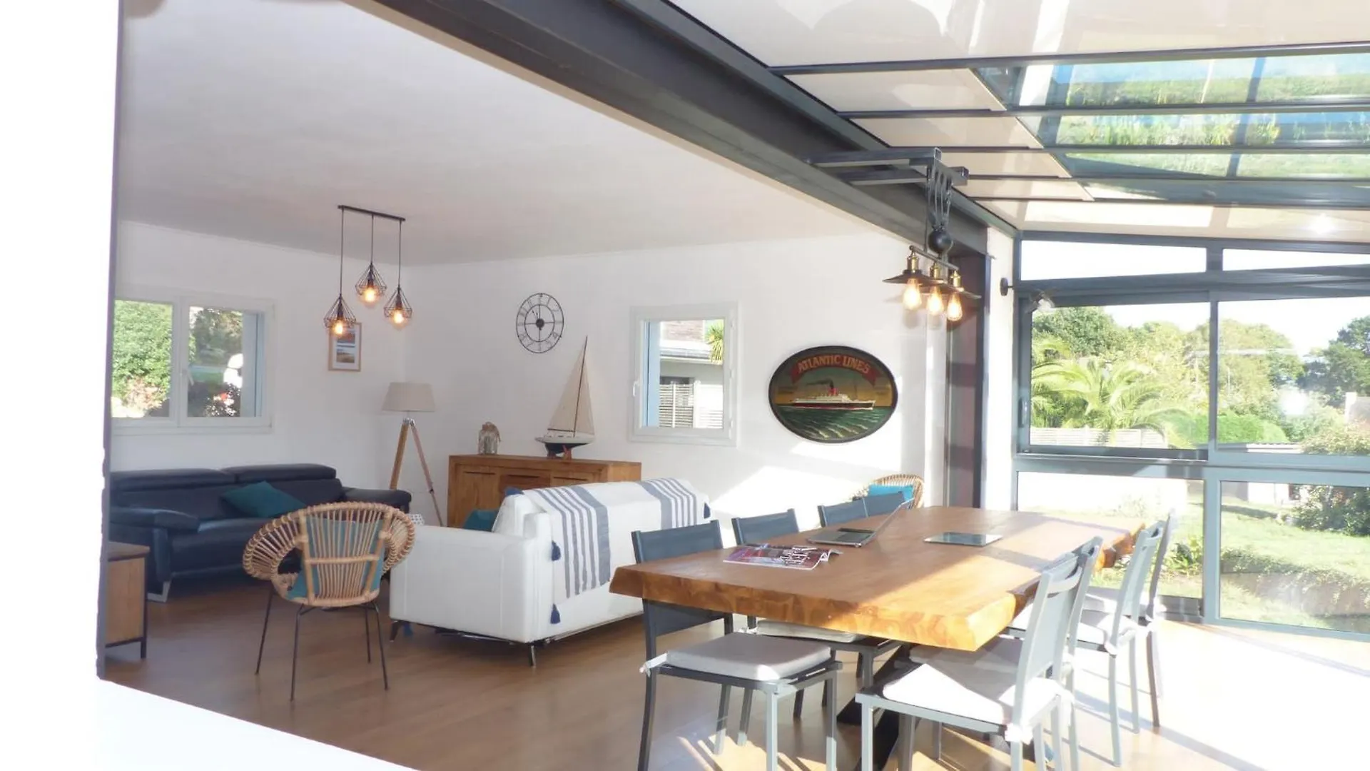 Confortable Maison Avec Piscine A Larmor Baden 0*, Larmor-Baden