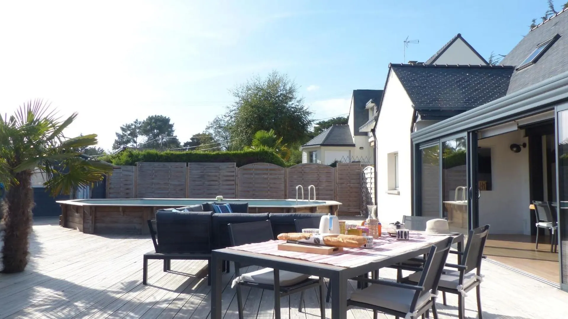 Holiday home Confortable Maison Avec Piscine A Larmor Baden